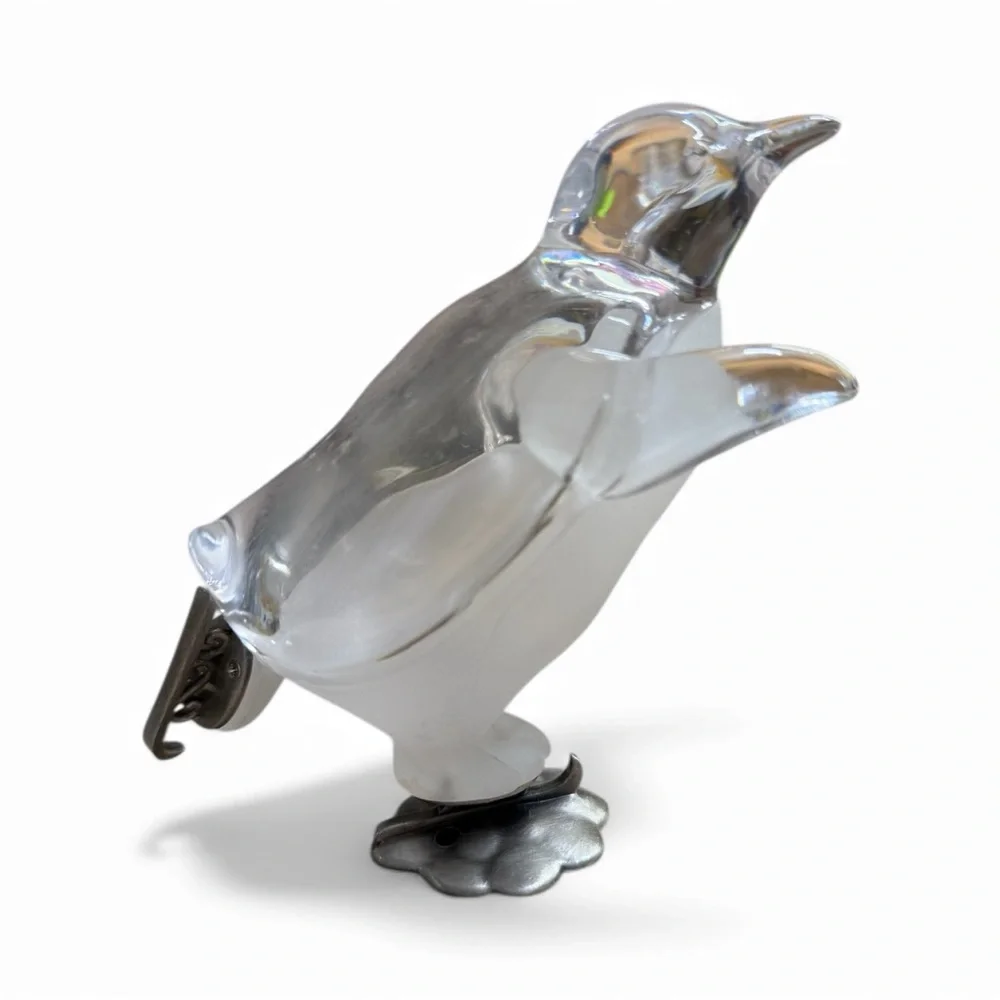 1950's Movie TV Prop MCM Lucite Penguin On Ice Skates Clear & Frosted 5” Tall - Picture 4 of 5